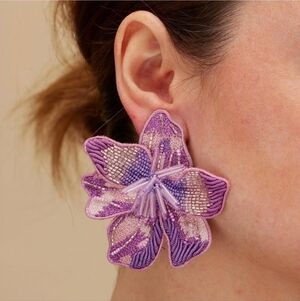 💜🔹️MIGNONNE GAVIGAN🔹️ Beaded Purple Margarite Stud  flower Lux Earrings